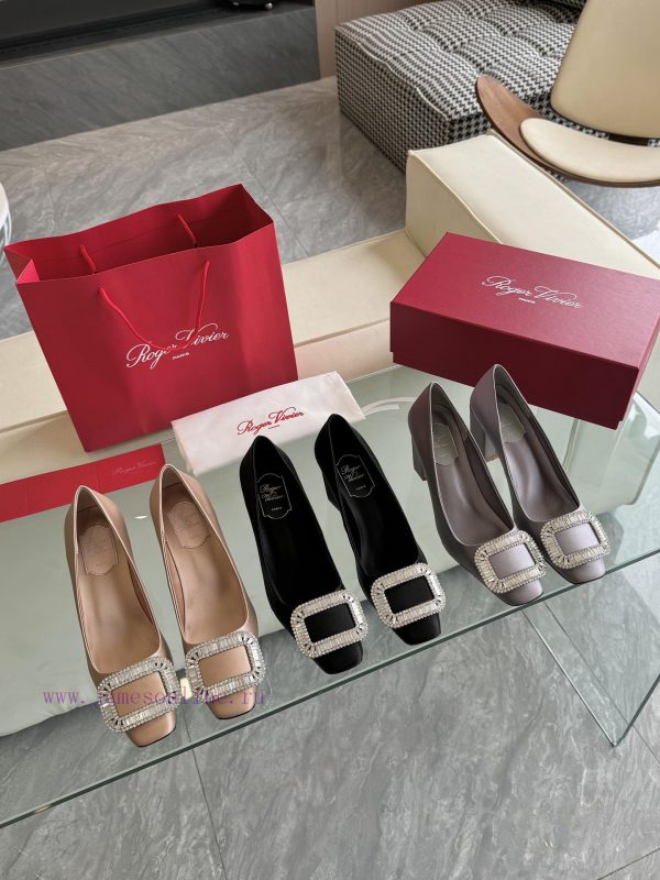? Roger Vivi 2025 Early Spring New RV Women's Shoes Bell Vivier Series Silk High Heels Singliijm73sz
